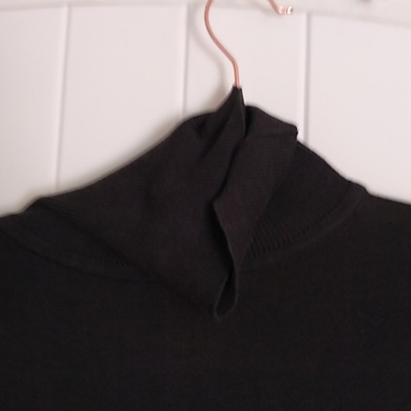 Basic Black Turtleneck - Picture 3 of 4